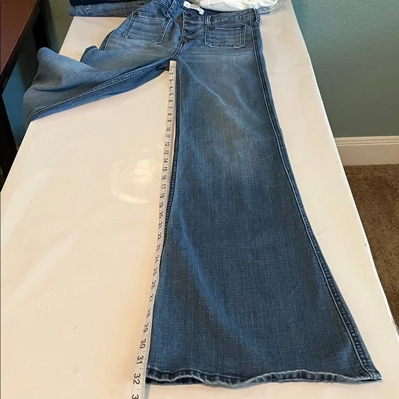 Abercrombie & Fitch Flare Leg High Rise Size 27 - Picture 7 of 16